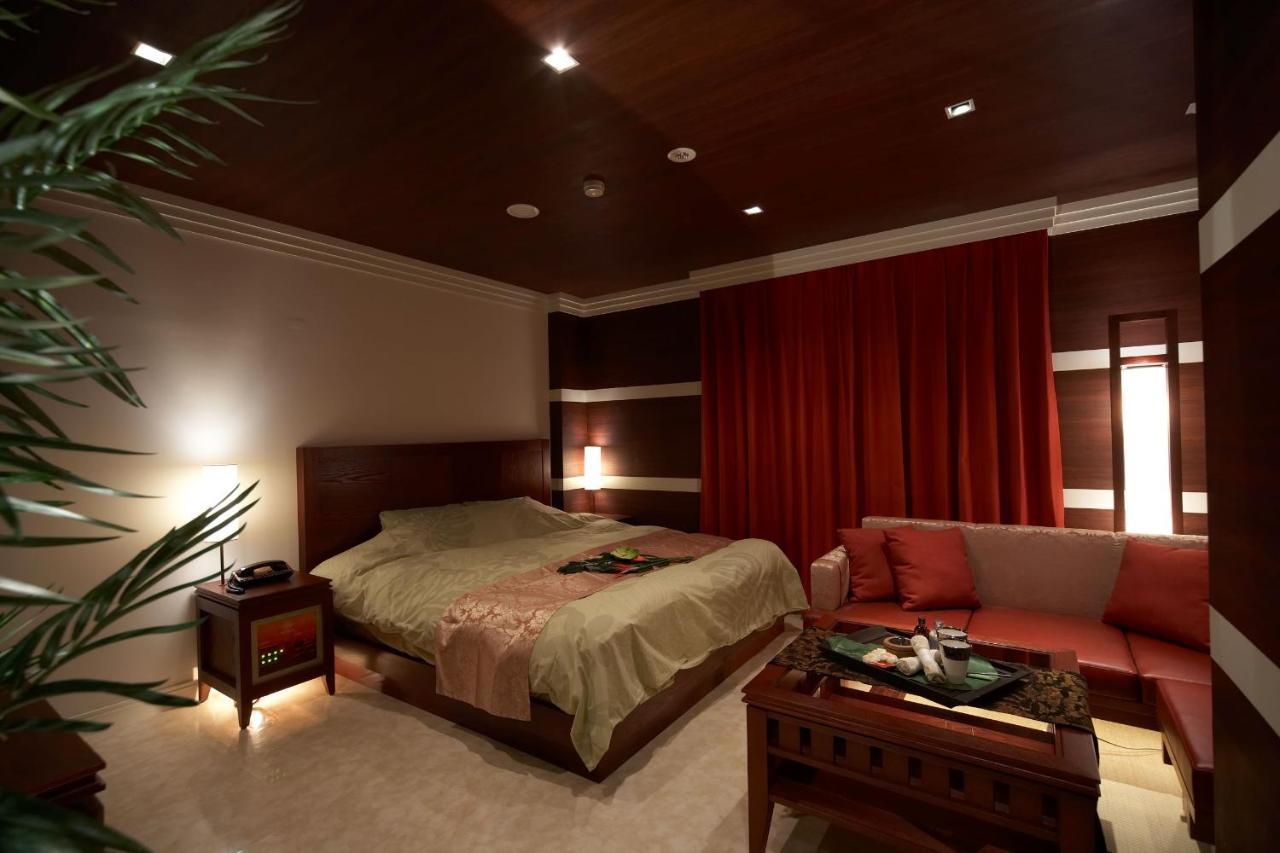 Tsurugashima Le Ciel Spa & Resort (Adults Only) מראה חיצוני תמונה