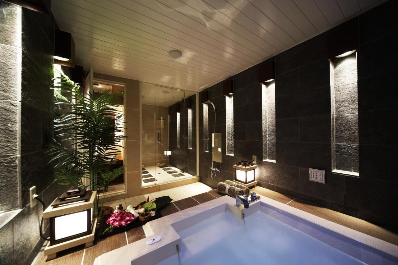 Tsurugashima Le Ciel Spa & Resort (Adults Only) מראה חיצוני תמונה